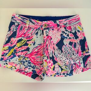 Lilly Pulitzer Women’s Blue and Pink Patterned Shorts
